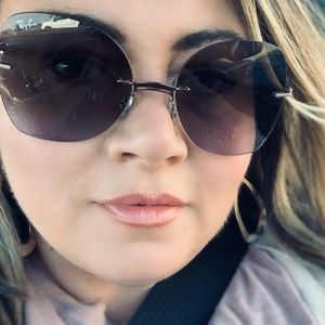 Meet your Posher, Tiffany